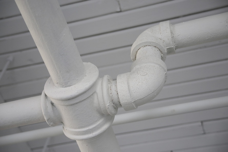 Pipes by Life-Of-Pix is licensed under Public Domain \(https://pixabay.com/en/pipe-plumbing-connection-pipeline-406906/\)